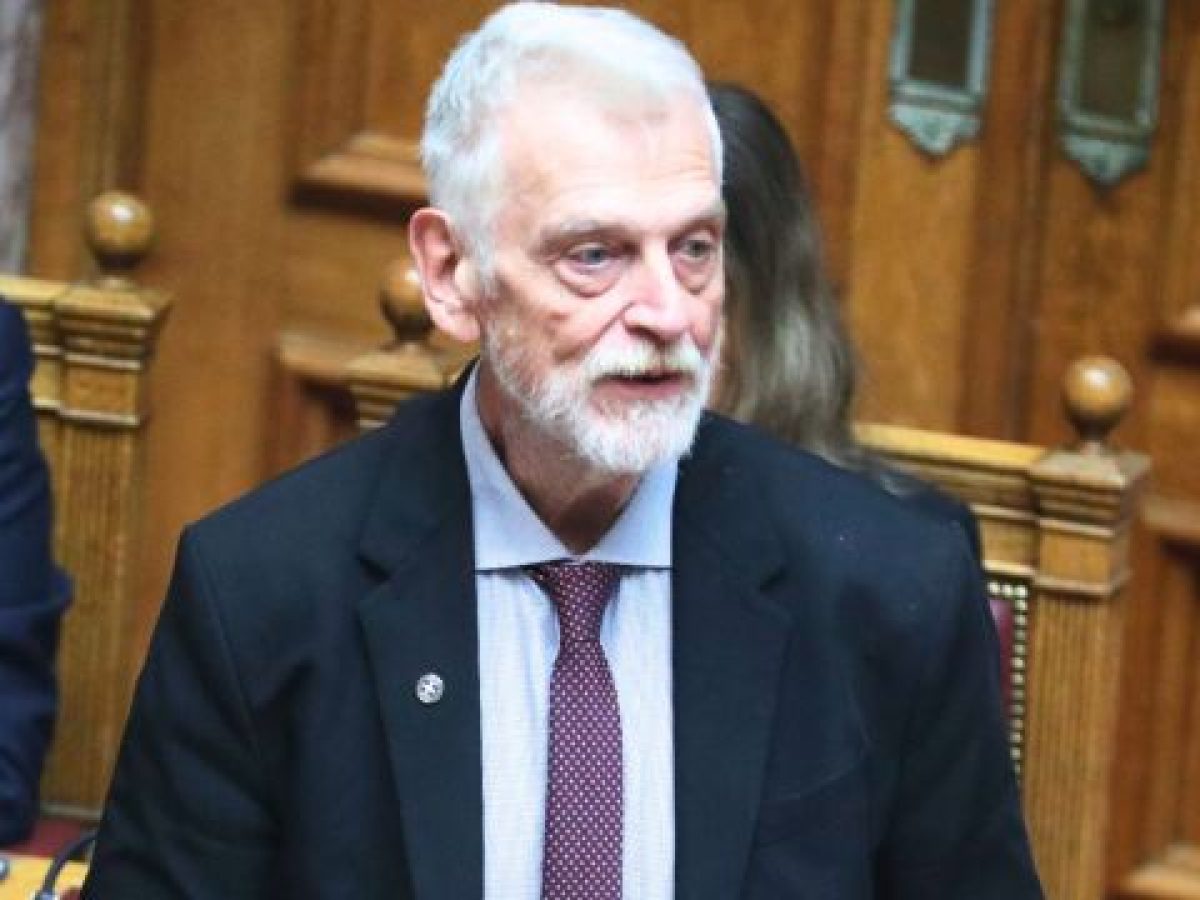 Λοβέρδος: Θα γίνει η μεταφορά του Αγίου Φωτός στην Αθήνα – Το Σάββατο θα πάμε στην Ιερουσαλήμ να το φέρουμε (Βίντεο)