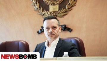 &Mu;ά&chi;&eta; &Delta;&omicron;ύ&kappa;&alpha; &ndash; &Kappa;&epsilon;&phi;&alpha;&lambda;&omicron;&gamma;&iota;ά&nu;&nu;&eta; &gamma;&iota;&alpha; &tau;&omicron;&nu; &upsilon;&pi;&epsilon;&rho;&tau;&omicron;&upsilon;&rho;&iota;&sigma;&mu;ό: &laquo;&Eta; &Alpha;&theta;ή&nu;&alpha; &delta;&epsilon;&nu; &mu;&pi;&omicron;&rho;&epsilon;ί &nu;&alpha; &lambda;&epsilon;&iota;&tau;&omicron;&upsilon;&rho;&gamma;&epsilon;ί &sigma;&alpha;&nu; &xi;&epsilon;&nu;&omicron;&delta;&omicron;&chi;&epsilon;ί&omicron;&raquo;
