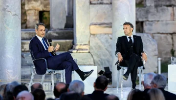 Μακρόν σε Μητσοτάκη: Αν η κυριαρχία σας απειλείται, κάντε ό,τι χρειάζεται, θα είμαστε εδώ για εσάς