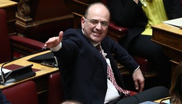 &Mu;&alpha;&xi;ί&mu;&omicron;&upsilon; &sigma;&epsilon; &kappa;&lambda;&omicron;&iota;ό &pi;&iota;έ&sigma;&epsilon;&omega;&nu; &gamma;&iota;&alpha; &Lambda;&alpha;&zeta;&alpha;&rho;ί&delta;&eta;: &Tau;&omicron; &Pi;&alpha;&Sigma;&omicron;&Kappa; &zeta;&eta;&tau;ά &epsilon;&xi;&eta;&gamma;ή&sigma;&epsilon;&iota;&sigmaf; &gamma;&iota;&alpha; &laquo;&pi;&tau;&upsilon;&chi;ί&omicron;&raquo; &kappa;&alpha;&iota; &pi;&lambda;&eta;&rho;&omega;&mu;έ&sigmaf; &alpha;&pi;ό &Delta;&eta;&mu;ό&sigma;&iota;&omicron;
