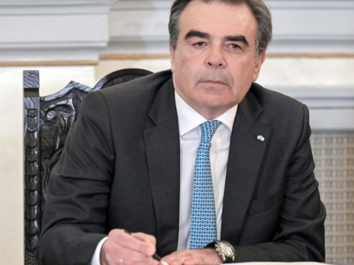 Με «ειδική αποστολή» στις Βρυξέλλες ο Μ. Σχοινάς