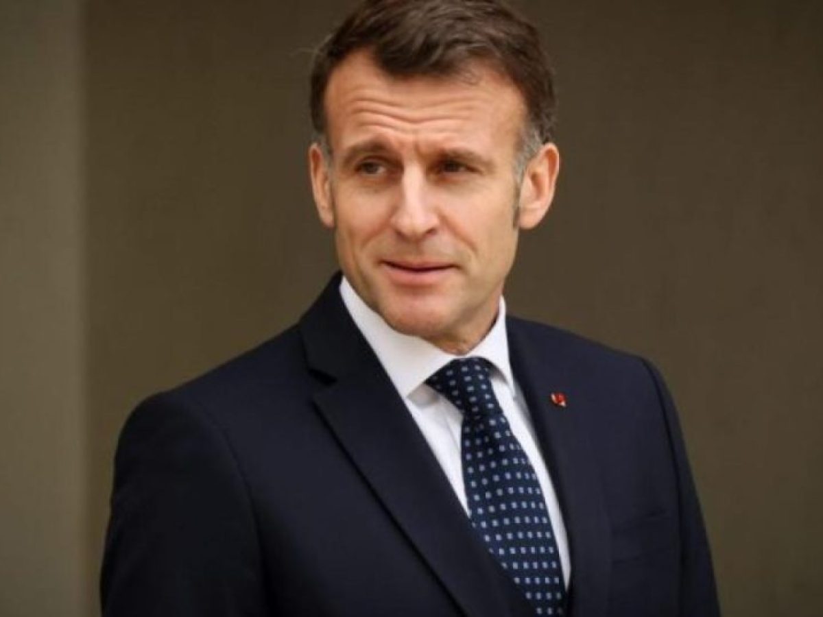 Με μία ώρα καθυστέρηση η άφιξη Μακρόν στην Αθήνα – Οι συναντήσεις, οι συζητήσεις και το δείπνο