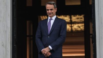 Μητσοτάκης: Το Πάσχα ημέρα ξεχωριστή,που θυμίζει στους Έλληνες ότι μπορούμε να ξεπεράσουμε κάθε εμπόδιο