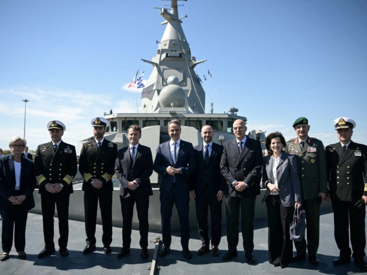 Μητσοτάκης – Μακρόν στη φρεγάτα «Κίμων»