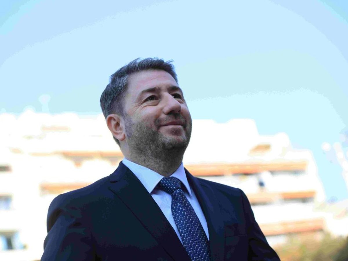 &Nu;. &Alpha;&nu;&delta;&rho;&omicron;&upsilon;&lambda;ά&kappa;&eta;&sigmaf;: 3 &pi;&alpha;&rho;&epsilon;&mu;&beta;ά&sigma;&epsilon;&iota;&sigmaf; &gamma;&iota;&alpha; &nu;&alpha; &sigma;&tau;&alpha;&mu;&alpha;&tau;ή&sigma;&epsilon;&iota; &eta; &laquo;&alpha;&sigma;&upsilon;&delta;&omicron;&sigma;ί&alpha;&raquo; &tau;&omega;&nu; &tau;&rho;&alpha;&pi;&epsilon;&zeta;ώ&nu;