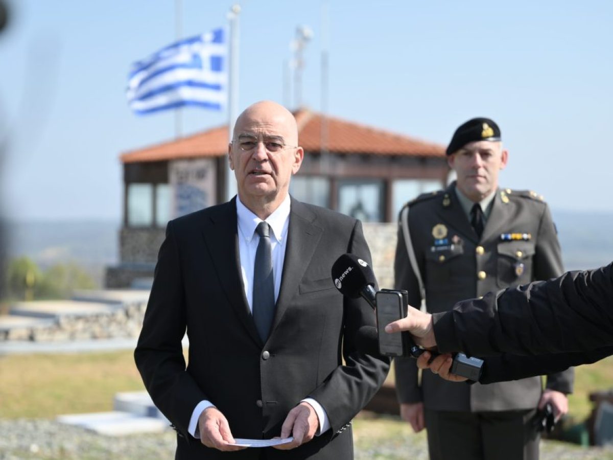 Ν. Δένδιας από τον Έβρο: Μεγάλη μου χαρά και τιμή να βρίσκομαι την ημέρα του Πάσχα στο ακριτικό Φυλάκιο «126»