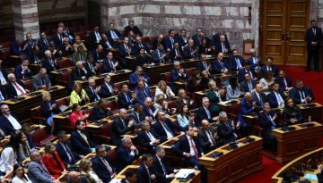 ΝΔ: Ανοιχτή επιστολή παραπόνων από πέντε μέλη της ΚΟ για το επιτελικό κράτος – «Δεν είμαστε εδώ για να υπηρετούμε το όποι