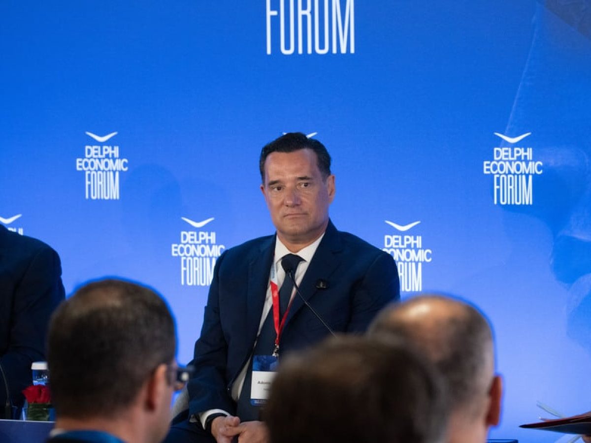 Νέο καρφί Αδωνι: «Οσο μας επιτρέπει η κυρία Κοβέσι θα έχουμε δημοκρατία»