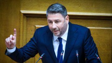 Νίκος Ανδρουλάκης: Τρεις παρεμβάσεις για να σταματήσει η ασυδοσία των τραπεζών