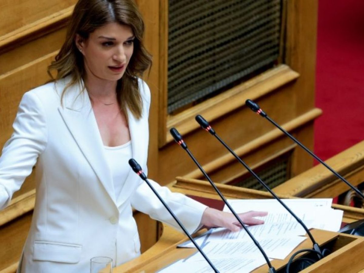 Νοτοπούλου: “Υπέρ της άρσης ασυλίας η επιστολική μου ψήφος – Εκ παραδρομής, δεν εστάλη”