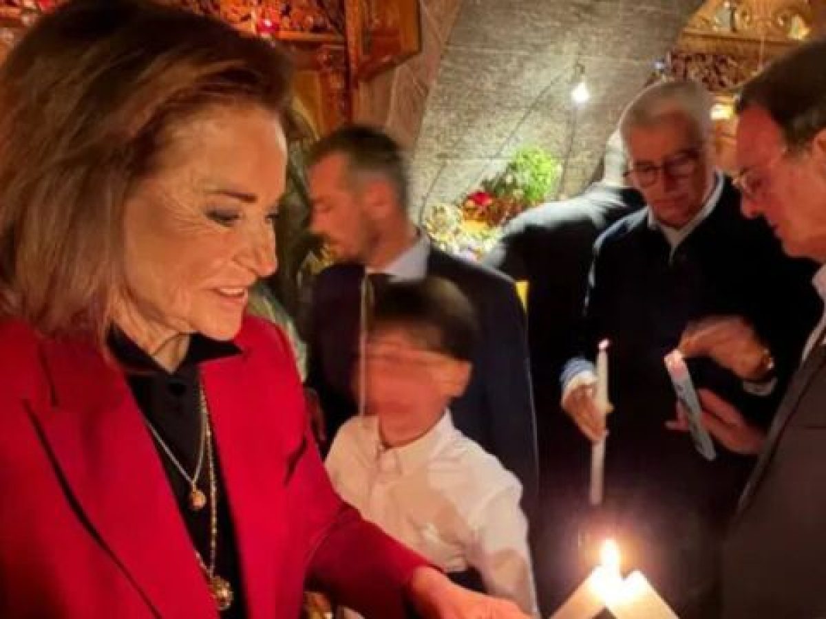&Nu;&tau;ό&rho;&alpha; &Mu;&pi;&alpha;&kappa;&omicron;&gamma;&iota;ά&nu;&nu;&eta;: &Alpha;&nu;ά&sigma;&tau;&alpha;&sigma;&eta; &sigma;&tau;&alpha; &Chi;&alpha;&nu;&iota;ά &sigma;&tau;&omicron;&nu; &Pi;&rho;&omicron;&phi;ή&tau;&eta; &Eta;&lambda;ί&alpha; &sigma;&tau;&omicron;&upsilon;&sigmaf; &Tau;ά&phi;&omicron;&upsilon;&sigmaf; &tau;&omega;&nu; &Beta;&epsilon;&nu;&iota;&zeta;έ&lambda;&omega;&nu; &ndash; &Pi;&omicron;&iota;&omicron;&iota; &tau;&eta; &sigma;&upsilon;&nu;ό&delta;&epsilon;&upsilon;&sigma;&alpha;&nu; (&Epsilon;&iota;&kappa;ό&nu;&epsilon;&sigmaf;)