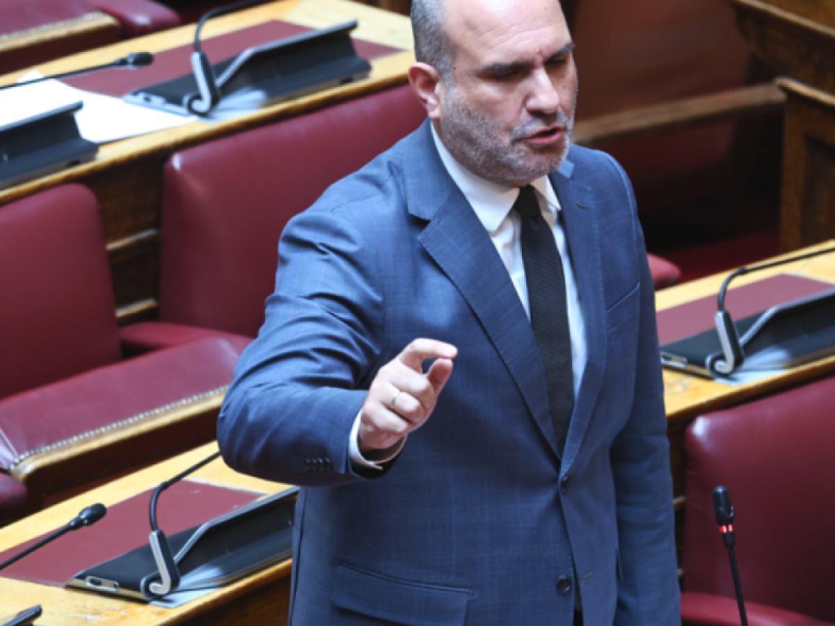 Ο Δημήτρης Μαρκόπουλος για τα πανεπιστημιακό του πτυχίο: «Ανυπόστατες φήμες περί μη ύπαρξης»