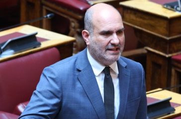 o-dimitris-markopoulos-ke-episima