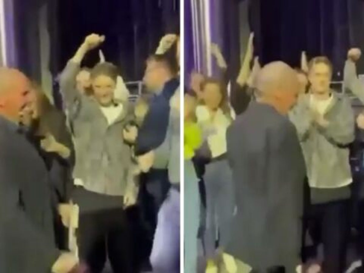 Ο Γιάνης Βαρουφάκης χορεύει ξέφρενα στη Μόσχα με techno τραγούδι που φέρει το όνομά του (Βίντεο)