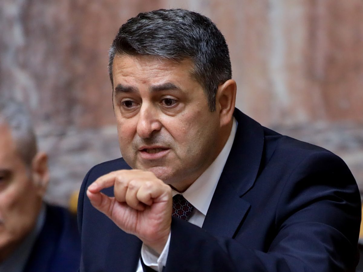 Ο Γιώργος Μυλωνάκης υποβλήθηκε σε εμβολισμό – Νοσηλεύεται σε σοβαρή κατάσταση