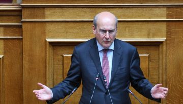 Ο Κωστής Χατζηδάκης «στριμώχνει» την αντιπολίτευση με ατάκα του Δημήτρη Κουτσούμπα: «Αυτοί είστε»