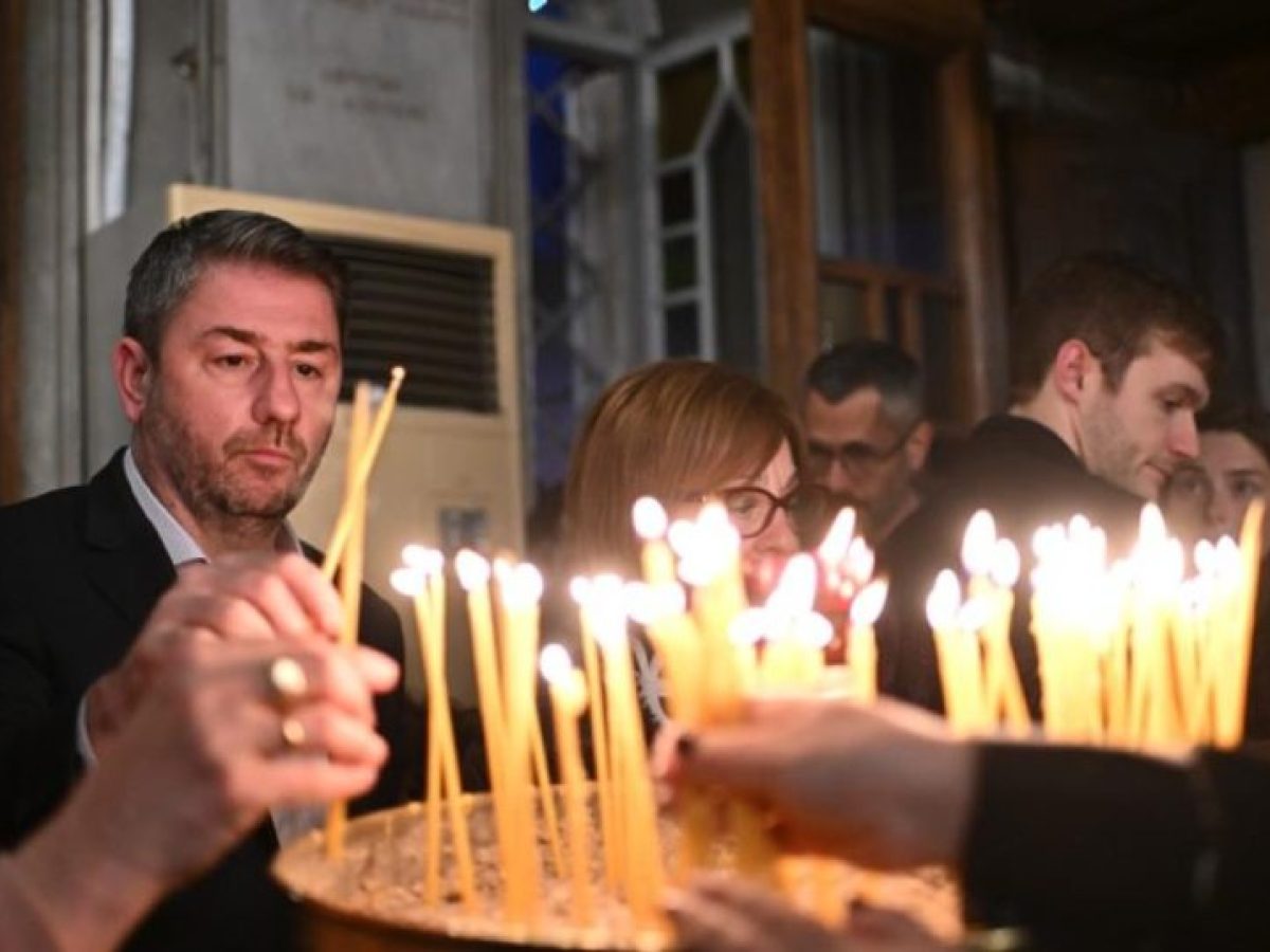 &Omicron; &Nu;ί&kappa;&omicron;&sigmaf; &Alpha;&nu;&delta;&rho;&omicron;&upsilon;&lambda;ά&kappa;&eta;&sigmaf; &sigma;&tau;&eta;&nu; &Pi;&epsilon;&rho;&iota;&phi;&omicron;&rho;ά &tau;&omicron;&upsilon; &Epsilon;&pi;&iota;&tau;&alpha;&phi;ί&omicron;&upsilon; &sigma;&tau;&eta;&nu; &Pi;&lambda;ά&kappa;&alpha; (Photos)