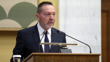 Ο ΟΠΕΚΕΠΕ ανέβαλε την ανακοίνωση της ανανέωσης Στουρνάρα