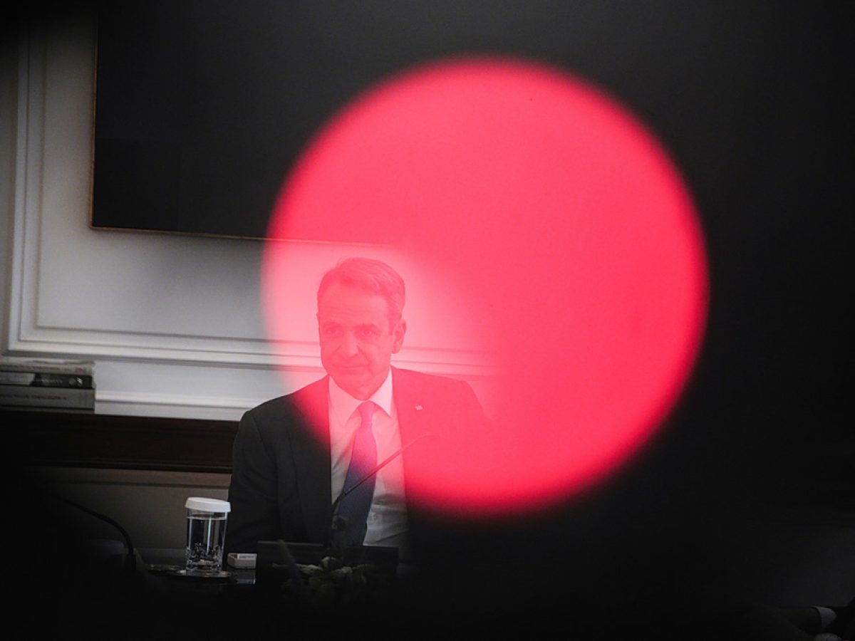 Ο ΟΠΕΚΕΠΕ στοιχειώνει την κυβέρνηση, θα σβήσει τη «φωτιά» εντός και εκτός ΝΔ ο Μητσοτάκης;