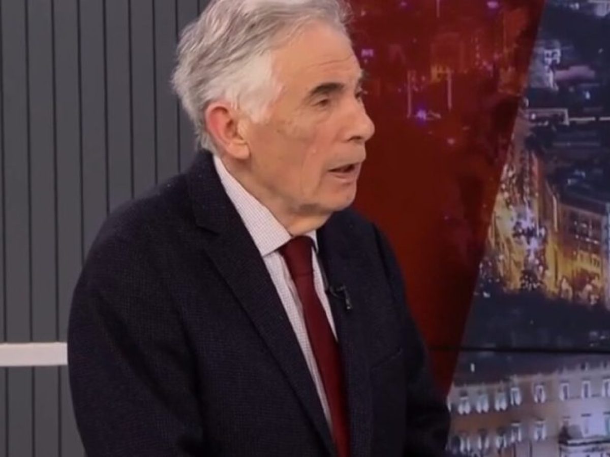 Ο Πελεγρίνης ξανά στο… σανίδι – «Θεατρικό σόου» για τον Χ. Δούκα