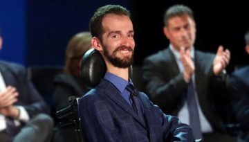 &Omicron; &Sigma;&tau;έ&lambda;&iota;&omicron;&sigmaf; &Kappa;&upsilon;&mu;&pi;&omicron;&upsilon;&rho;ό&pi;&omicron;&upsilon;&lambda;&omicron;&sigmaf; &pi;&rho;ό&epsilon;&delta;&rho;&omicron;&sigmaf; &tau;&eta;&sigmaf; &Epsilon;&theta;&nu;&iota;&kappa;ή&sigmaf; &Alpha;&rho;&chi;ή&sigmaf; &Pi;&rho;&omicron;&sigma;&beta;&alpha;&sigma;&iota;&mu;ό&tau;&eta;&tau;&alpha;&sigmaf;