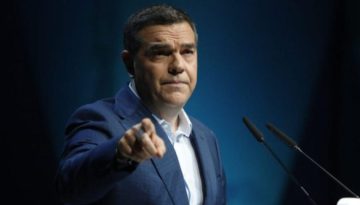 Ο Τσίπρας καταγγέλλει Μητσοτάκη: Από τον Οκτώβριο στη… σημερινή στροφή!