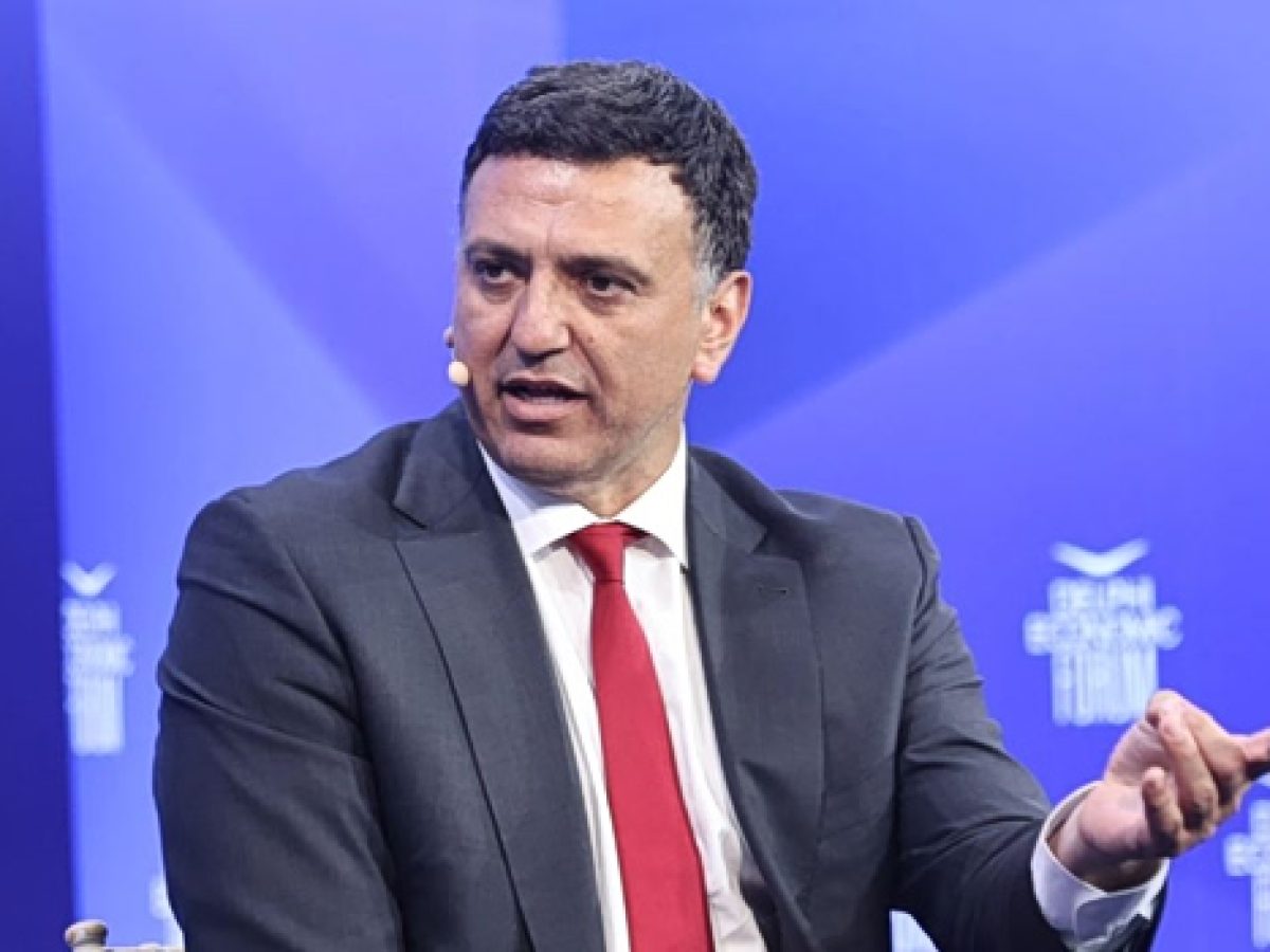 Ο Βασίλης Κικίλιας κρούει κώδωνα κινδύνου για την κρίση στο Ορμουζ και το κόστος της πράσινης μετάβασης στη ναυτιλία