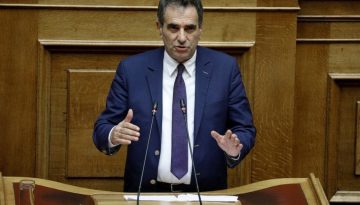 ΟΠΕΚΕΠΕ: Ο Θεόφιλος Λεονταρίδης παραιτήθηκε από τη βουλευτική του ασυλία