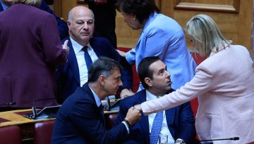 ΟΠΕΚΕΠΕ: Παρασκήνιο και παρατράγουδα κατά την ψηφοφορία για την άρση των ασυλιών