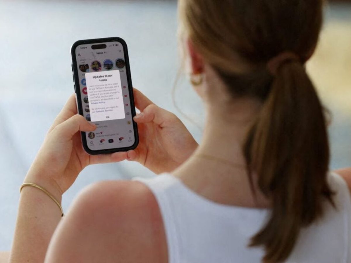 Ωρα ανακοινώσεων για ανηλίκους και social media