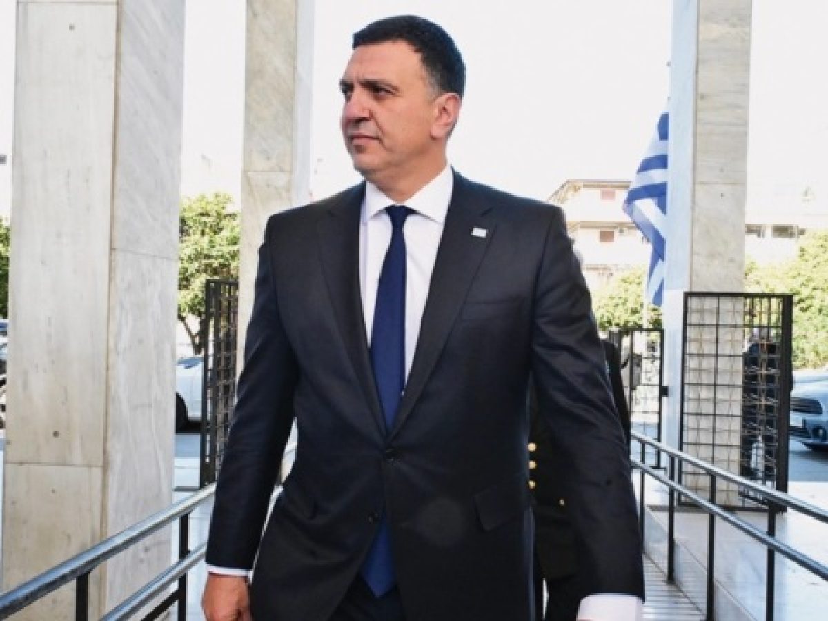 Ωρωπός: Εντολή Κικίλια για ΕΔΕ για τα μπάζα μέσα στη θάλασσα