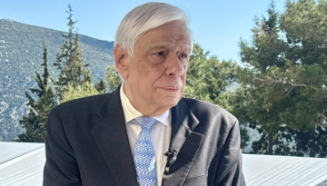 &Omicron;&Tau; Delphi Economic Forum XI &ndash; &Pi;&alpha;&upsilon;&lambda;ό&pi;&omicron;&upsilon;&lambda;&omicron;&sigmaf;: &Eta; &Kappa;&omicron;&beta;έ&sigma;&iota; &kappa;&alpha;&iota; &omicron;&iota; Έ&lambda;&lambda;&eta;&nu;&epsilon;&sigmaf; &delta;&iota;&kappa;&alpha;&sigma;&tau;&iota;&kappa;&omicron;ί &sigma;&tau;&eta;&nu; &Epsilon;&upsilon;&rho;&omega;&pi;&alpha;ϊ&kappa;ή &Epsilon;&iota;&sigma;&alpha;&gamma;&gamma;&epsilon;&lambda;ί&alpha; &kappa;ά&nu;&omicron;&upsilon;&nu; &kappa;&alpha;&lambda;ά &tau;&eta; &delta;&omicron;