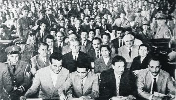 &Omicron;&tau;&alpha;&nu; &eta; &Kappa;&Upsilon;&Pi; &pi;&alpha;&nu;&eta;&gamma;ύ&rho;&iota;&zeta;&epsilon; &gamma;&iota;&alpha; &tau;&eta; &sigma;ύ&lambda;&lambda;&eta;&psi;&eta; &Phi;&lambda;&omega;&rho;ά&kappa;&eta; &ndash; &Tau;&alpha; &alpha;&pi;ό&rho;&rho;&eta;&tau;&alpha; έ&gamma;&gamma;&rho;&alpha;&phi;&alpha;, &omicron; &Mu;&pi;&epsilon;&lambda;&omicron;&gamma;&iota;ά&nu;&nu;&eta;&sigmaf; &kappa;&alpha;&iota; &omicron;&iota; &pi;&rho;ά&kappa;&tau;&omicron;&rho;&epsilon;&sigmaf;