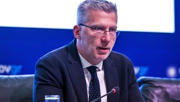 Όταν ο Άκης Σκέρτσος «(αμπελο)φιλοσοφεί»…