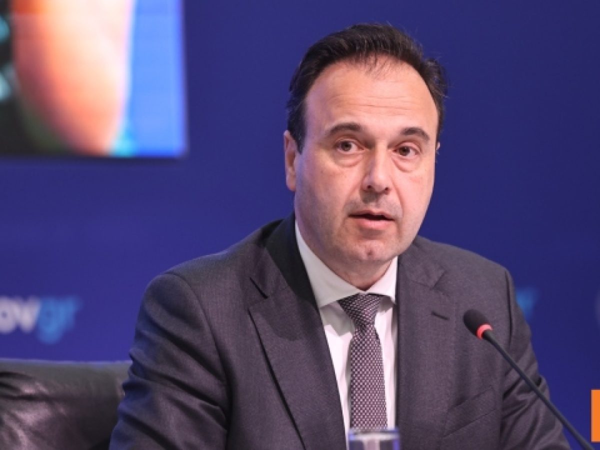 Παπαστεργίου: Υψηλά πρόστιμα στις πλατφόρμες που δεν θα συμμορφωθούν με την απαγόρευση στους ανηλίκους