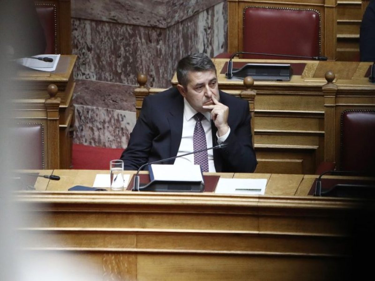 Παραμένει διασωληνωμένος στη ΜΕΘ ο Γιώργος Μυλωνάκης – Το νέο ιατρικό ανακοινωθέαν