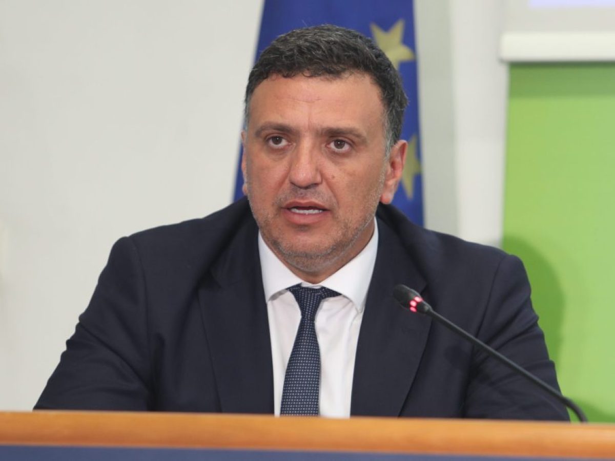 Παρέμβαση υπουργού Ναυτιλίας Β. Κικίλια για παράνομη επιχωμάτωση στον Ωρωπό – Έρευνα για αυθαίρετο έργο στον αιγιαλό