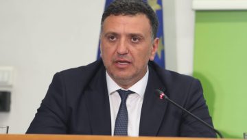 &Pi;&alpha;&rho;έ&mu;&beta;&alpha;&sigma;&eta; &upsilon;&pi;&omicron;&upsilon;&rho;&gamma;&omicron;ύ &Nu;&alpha;&upsilon;&tau;&iota;&lambda;ί&alpha;&sigmaf; &Beta;. &Kappa;&iota;&kappa;ί&lambda;&iota;&alpha; &gamma;&iota;&alpha; &pi;&alpha;&rho;ά&nu;&omicron;&mu;&eta; &epsilon;&pi;&iota;&chi;&omega;&mu;ά&tau;&omega;&sigma;&eta; &sigma;&tau;&omicron;&nu; &Omega;&rho;&omega;&pi;ό &ndash; Έ&rho;&epsilon;&upsilon;&nu;&alpha; &gamma;&iota;&alpha; &alpha;&upsilon;&theta;&alpha;ί&rho;&epsilon;&tau;&omicron; έ&rho;&gamma;&omicron; &sigma;&tau;&omicron;&nu; &alpha;&iota;&gamma;&iota;&alpha;&lambda;ό
