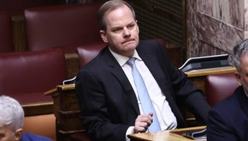 &Pi;&alpha;&rho;&alpha;ί&tau;&eta;&sigma;&eta; &Kappa;&alpha;&rho;&alpha;&mu;&alpha;&nu;&lambda;ή &sigma;&epsilon;&hellip; &delta;ό&sigma;&epsilon;&iota;&sigmaf;: &Mu;έ&nu;&epsilon;&iota; &tau;ώ&rho;&alpha; &sigma;&tau;&eta; &Beta;&omicron;&upsilon;&lambda;ή, &delta;&epsilon;&nu; &theta;&alpha; &epsilon;ί&nu;&alpha;&iota; &upsilon;&pi;&omicron;&psi;ή&phi;&iota;&omicron;&sigmaf;