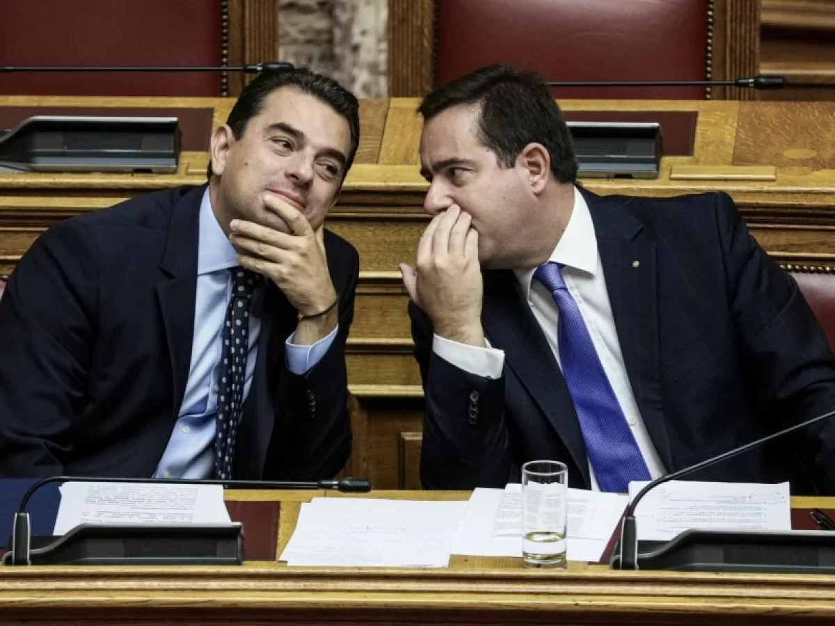 Παραιτήθηκαν Κώστας Σκρέκας και Νότης Μηταράκης