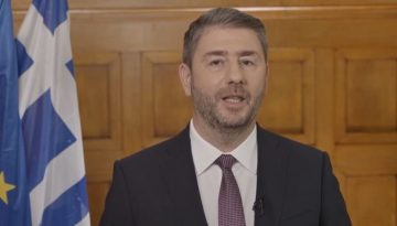 Πασχαλινό μήνυμα Ανδρουλάκη: Πανανθρώπινο μήνυμα μετάβασης από την αδικία στη δικαιοσύνη