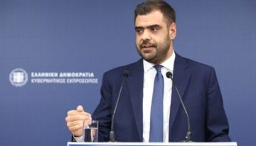 Παύλος Μαρινάκης: «Πρέπει να συζητήσουμε μείωση του αριθμού βουλευτών»