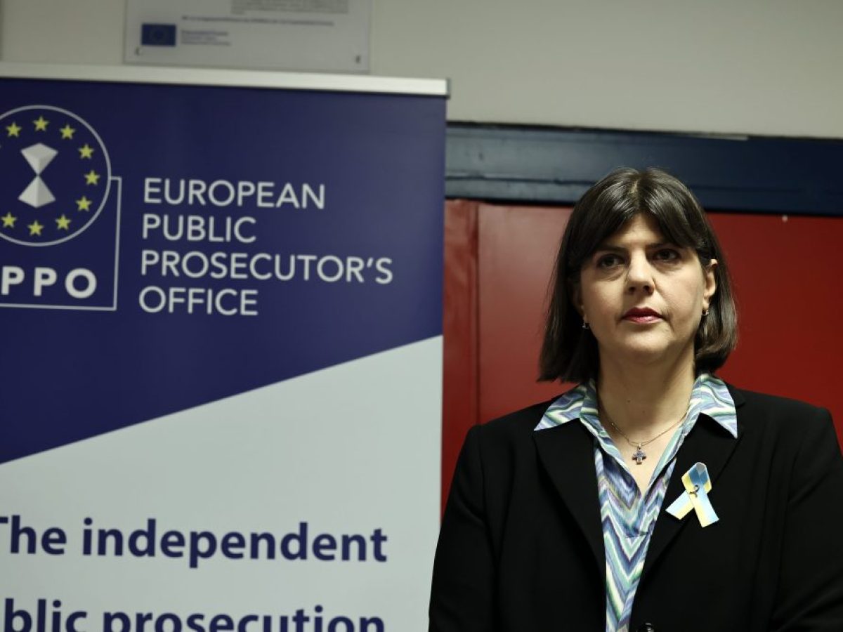 Περιμένοντας ξανά τη Λάουρα Κοβέσι