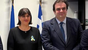 &Pi;&omicron;&iota;&alpha; &epsilon;ί&nu;&alpha;&iota; &eta;&hellip; &laquo;&kappa;&upsilon;&rho;ί&alpha; &Kappa;&alpha;&lambda;&upsilon;&psi;ώ&raquo; &pi;&omicron;&upsilon; &phi;έ&rho;&nu;&epsilon;&iota; &pi;&iota;&omicron; &kappa;&omicron;&nu;&tau;ά &Pi;&iota;&epsilon;&rho;&rho;&alpha;&kappa;ά&kappa;&eta; &ndash; &Kappa;&omicron;&beta;έ&sigma;&iota;