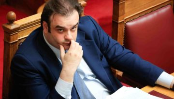 Πιερρακάκης για νέα μέτρα: «Ο επιπλέον δημοσιονομικός χώρος θα επιστρέψει στους πολίτες»