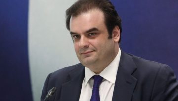 &Pi;&iota;&epsilon;&rho;&rho;&alpha;&kappa;ά&kappa;&eta;&sigmaf;: &Sigma;&tau;&eta;&nu; &pi;&rho;&alpha;&gamma;&mu;&alpha;&tau;&iota;&kappa;ό&tau;&eta;&tau;&alpha; &beta;&omicron;&eta;&theta;ά&mu;&epsilon; &tau;&omicron;&nu; &kappa;ό&sigma;&mu;&omicron; &nu;&alpha; &sigma;&tau;&alpha;&theta;&epsilon;ί &sigma;&tau;&alpha; &pi;ό&delta;&iota;&alpha; &tau;&omicron;&upsilon; &ndash; &Tau;&alpha; &mu;έ&tau;&rho;&alpha; &epsilon;ί&nu;&alpha;&iota; &sigma;&tau;&omicron;&chi;&epsilon;&upsilon;&mu;έ&nu;&alpha;
