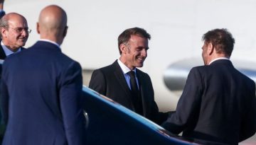 &Pi;&omicron;&iota;&omicron;&iota; &epsilon;ί&nu;&alpha;&iota; &omicron;&iota; 6 &Gamma;ά&lambda;&lambda;&omicron;&iota; &mu;&epsilon;&gamma;&alpha;&lambda;&omicron;&epsilon;&pi;&iota;&chi;&epsilon;&iota;&rho;&eta;&mu;&alpha;&tau;ί&epsilon;&sigmaf; &pi;&omicron;&upsilon; &sigma;&upsilon;&nu;ό&delta;&epsilon;&upsilon;&sigma;&alpha;&nu; &tau;&omicron;&nu; &Mu;&alpha;&kappa;&rho;ό&nu;