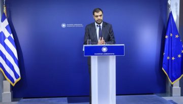 &Pi;ώ&sigmaf; &laquo;ά&delta;&epsilon;&iota;&alpha;&sigma;&epsilon;&raquo; &omicron; &Pi;. &Mu;&alpha;&rho;&iota;&nu;ά&kappa;&eta;&sigmaf; &tau;&omicron;&nu; &delta;&iota;&pi;&lambda;&omega;&mu;&alpha;&tau;&iota;&kappa;ό &sigma;ύ&mu;&beta;&omicron;&upsilon;&lambda;&omicron; &tau;&omicron;&upsilon; &pi;&rho;&omega;&theta;&upsilon;&pi;&omicron;&upsilon;&rho;&gamma;&omicron;ύ &Sigma;. &Sigma;έ&rho;&mu;&pi;&omicron;