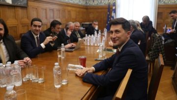 Προ ημερών εκλογές ή άρση ασυλίας τώρα; Το ΠΑΣΟΚ ανεβάζει τους τόνους για ΟΠΕΚΕΠΕ