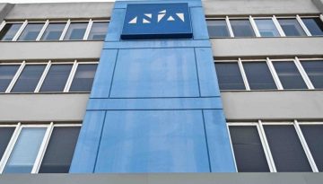 «Πτυχιούχοι» της μεγάλης των κομματόσκυλων σχολής